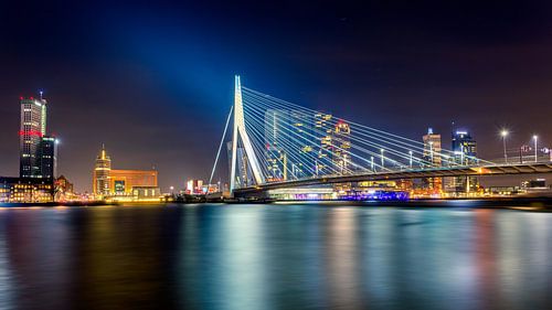 Erasmusbrug Leuvenhoofd Avond