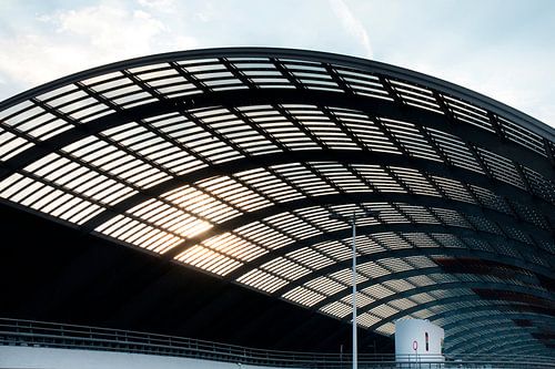 Arcitectuur - Amsterdam bus terminal roof at central station