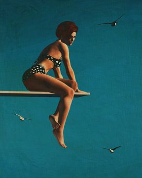Portret van een vrouw zittend op een duikplank