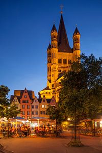 Vismarkt met kerk Gross Sankt Martin in de Abendd�mmerung, K�ln