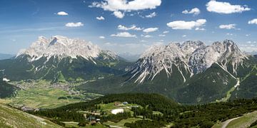 Panorama view from the cable car Grubigstein to the Zugspitze Ehrwald