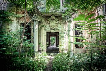 Lost Place hanté en Pologne - Portail d'entrée