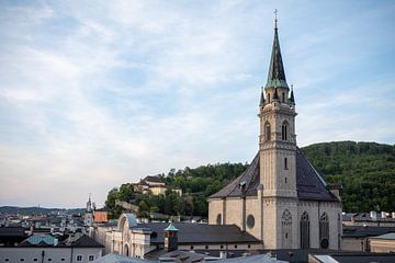 Salzburg - Franciscaner kerk en Kapucijner klooster van t.ART