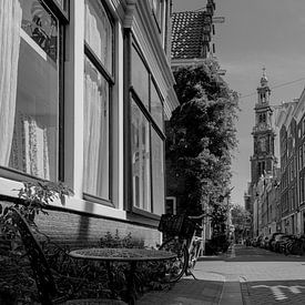 Ein Sitzplatz mit Blick auf den Westertoren Amsterdam von Foto Amsterdam/ Peter Bartelings