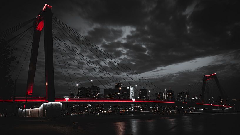Willemsbrug Rotterdam avec montage spécial par Arjan van der Veer