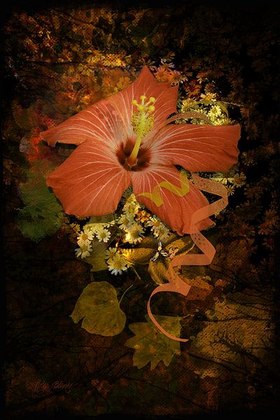Fleur d'hébiscus avec ruban jaune et orange dans des couleurs d'automne par Helga Blanke