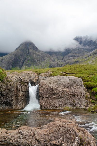 Fairy Pools watervallen op Skye van Tim Vlielander