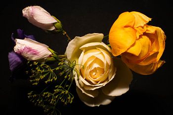 2 roses and 2 colors of hibiscus
