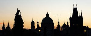 Panoramaversion des Sonnenaufgangs in Prag