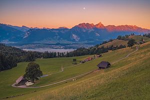 Sonnenaufgang Heiligenschwendi im Berner Oberland