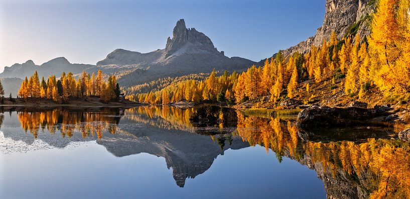 Herbst am Lago de Federa in den Dolomiten von Achim Thomae Photography