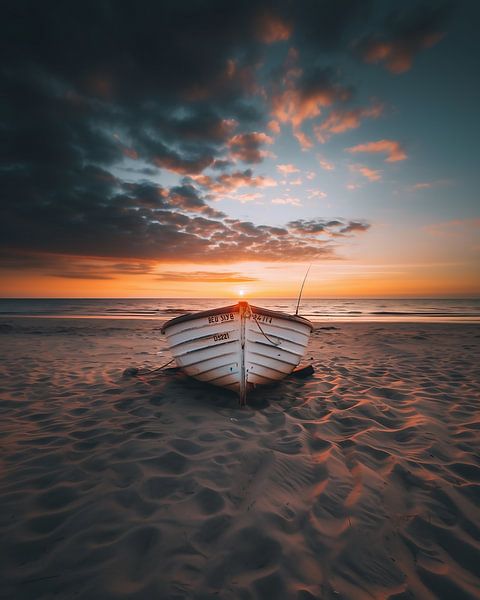 Sonnenuntergang mit Bootidylle genießen von fernlichtsicht