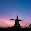 Mill D'Olde Zwarver just before sunrise by Erik Veldkamp