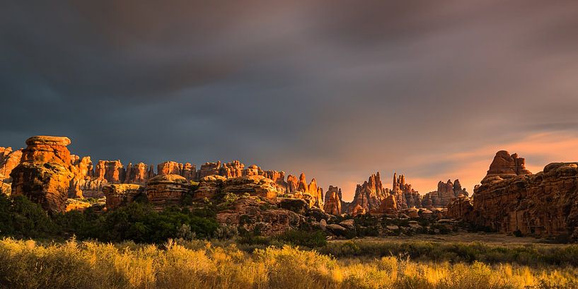 Chesler Park, Canyonlands NP, Utah by Henk Meijer Photography
