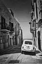 Die Straße zum Meer in Schwarz-Weiß von iPics Photography Miniaturansicht