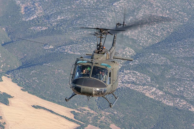 Griechischer Hubschrauber Agusta-Bell AB205. von Jaap van den Berg