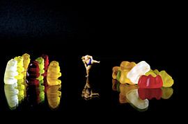 Gummibärchenbezwinger by Ulrike Schopp