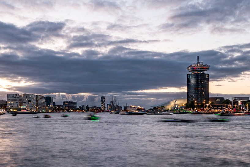 SAIL Amsterdam 2025, l'art de la lumière sur l'IJ par Renzo Gerritsen