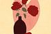 Minimalistisches Stillleben mit roten Rosen in einer Vase von Tanja Udelhofen