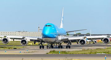 Taxi du Boeing 747-400 de KLM dans la ville de Shanghai. sur Jaap van den Berg