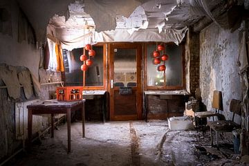 Verlassenes Bowling. von Roman Robroek – Fotos verlassener Gebäude