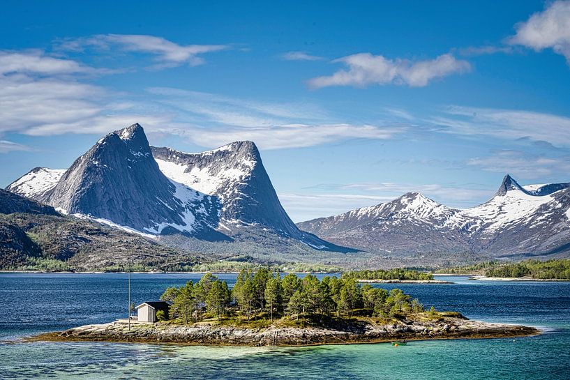 Bewoond eilandje, Lofoten, Noorwegen van Rietje Bulthuis