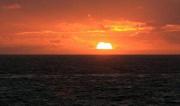 Sonnenuntergang an der Zeeland Küste von MSP Canvas