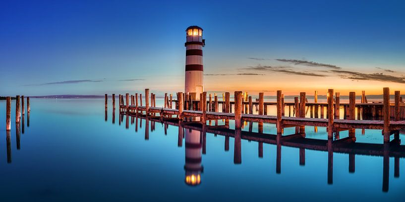 Vuurtoren Podersdorf aan het Neusiedlermeer in Oostenrijk van Voss fotografie