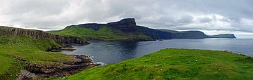 Neist Point - Isle of Skye by Jeroen van Deel