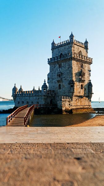 Lisbon by Hello Pompoyo