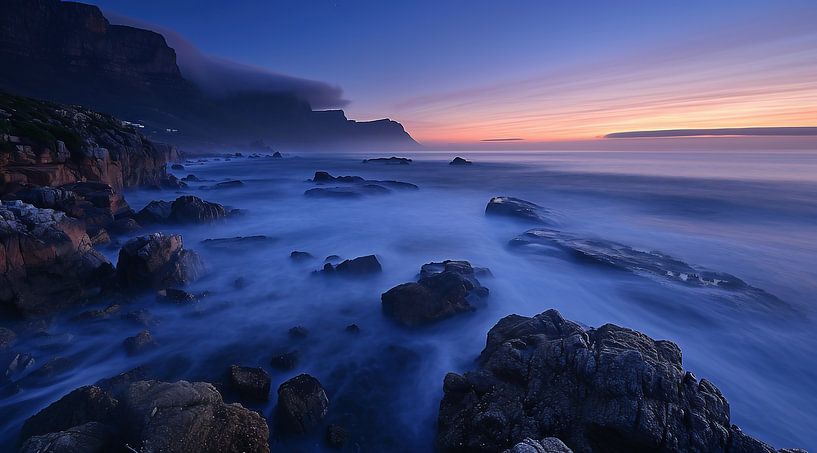 Blaue Stunde am Atlantik von fernlichtsicht