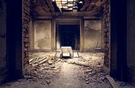 Nous devons parler. par Roman Robroek - Photos de bâtiments abandonnés Aperçu