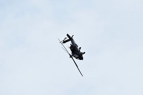 apache helicopter