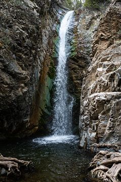 De Millemoris waterval in Cyprus van Werner Lerooy