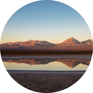 Zonsondergang in de Atacama woestijn Chili van Erik Verbeeck