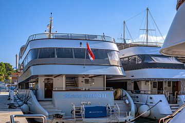 Kroatië : Jachten in de haven van Split van Photoart-Naegele