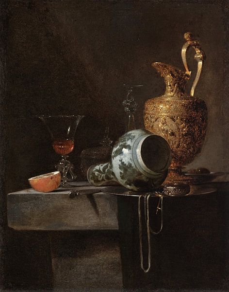 Stilleben mit einer Porzellanvase, einer silbervergoldeten Kanne und Gläsern, Willem Kalf von Meisterhafte Meister