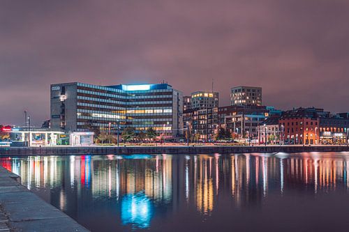 Paysage urbain coloré "Eilandje" avec reflet | Photographie de ville