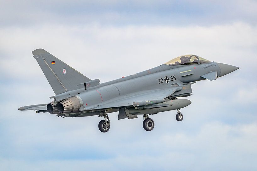 Landing Luftwaffe Eurofighter Typhoon. by Jaap van den Berg