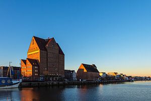 Der Stadthafen in Rostock am Morgen