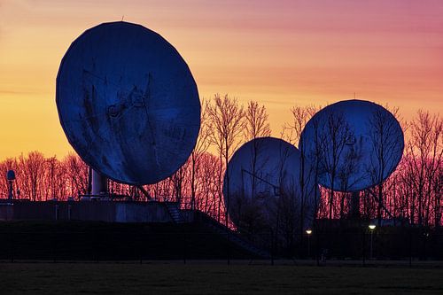 Satellite dishes Burum after sunset