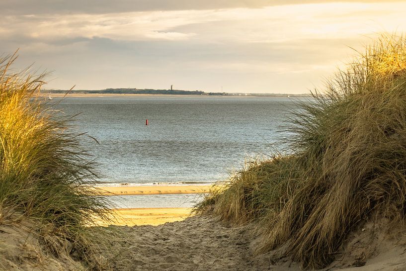 Terschelling vanaf Vlieland van Ron van Ewijk