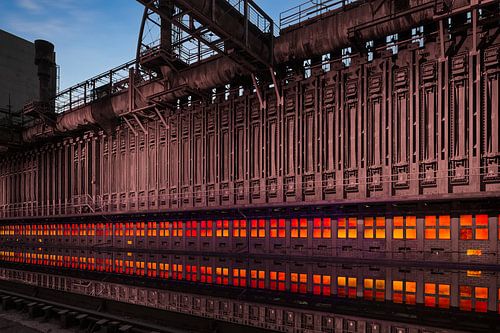 La chaleur à l'intérieur de Kokerei Zeche Zollverein sur Rob van Esch