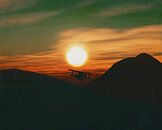 Vliegtuig bij zonsondergang van Jan Keteleer thumbnail