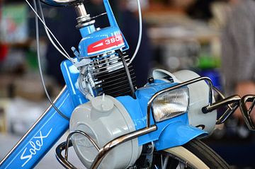 Velosolex bleu sur Ingo Laue