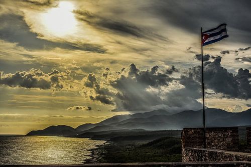 Start van de zonsondergang in Santiago de Cuba, Cuba