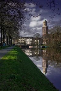 Majestätischer Peperbus in Zwolle - Gotische Türme in der Abenddämmerung