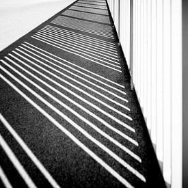 Schatten auf der Hoge Brug in Maastricht von Streets of Maastricht