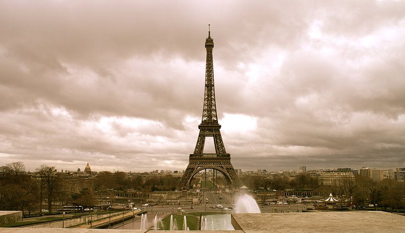 Cloudy day in Paris by Cinderella B