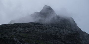 Mountains in Norway 2 by Prins Schildert